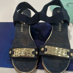 Denim wedge